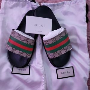 GUCCI | Bee Slides